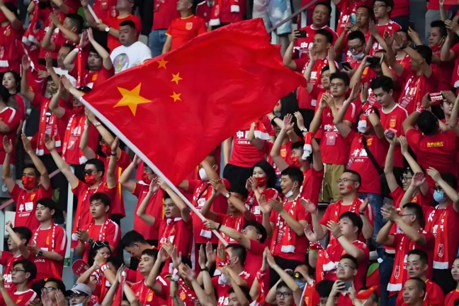 赛程中心里的追光者：三位电竞编辑如何规划一场跨城观赛之旅